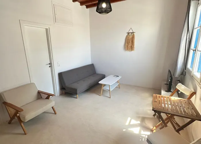 Anemi Khora Apartament *